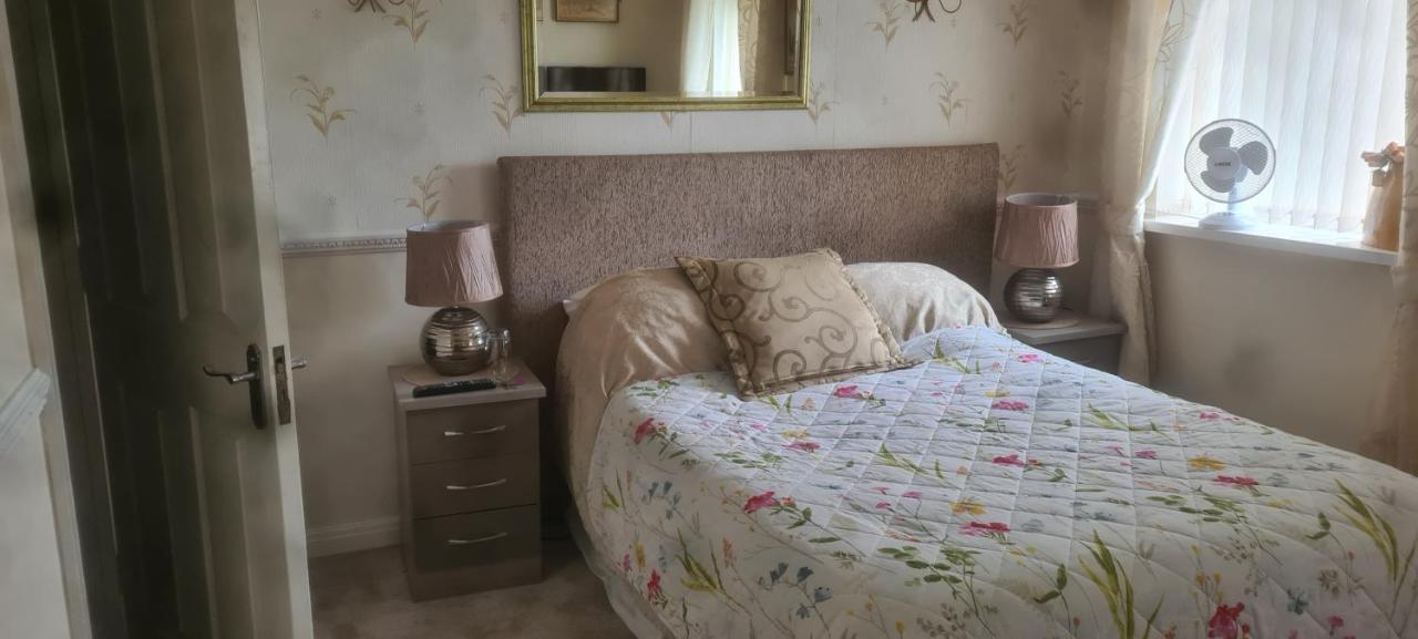 Parc Lodge Guesthouse بريدجيند المظهر الخارجي الصورة