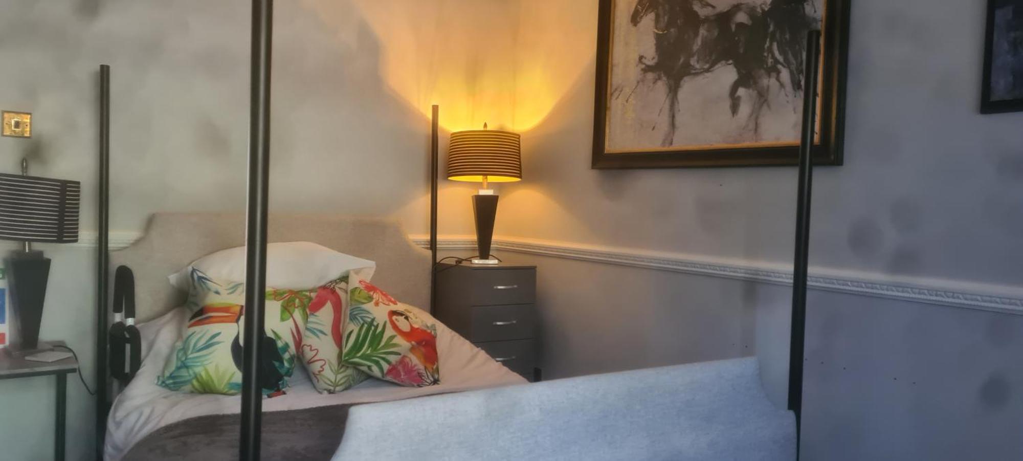 Parc Lodge Guesthouse بريدجيند المظهر الخارجي الصورة